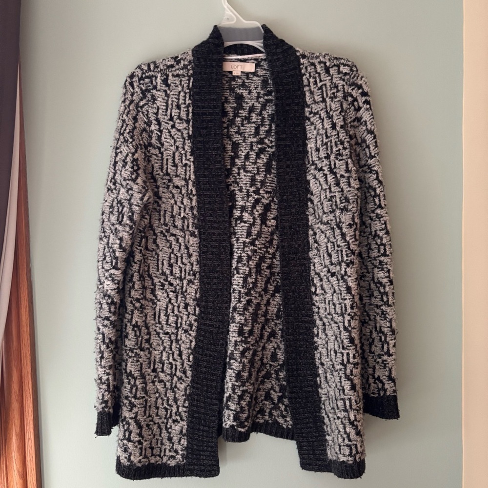 Ann Taylor Loft Women’s Size small Black and Grey Wool Cardigan